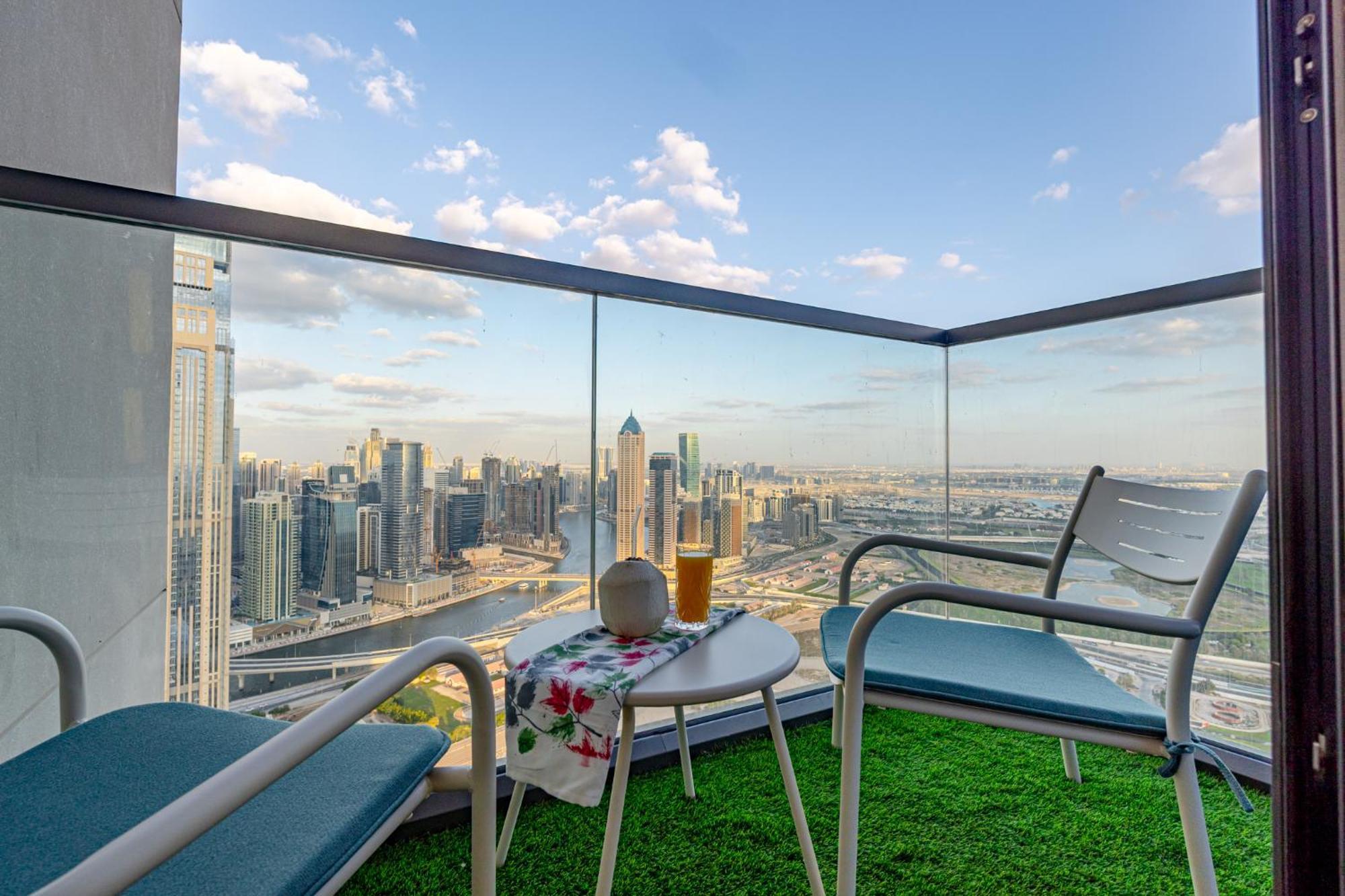 Stunning 3br W Panoramic Views In Aykon *