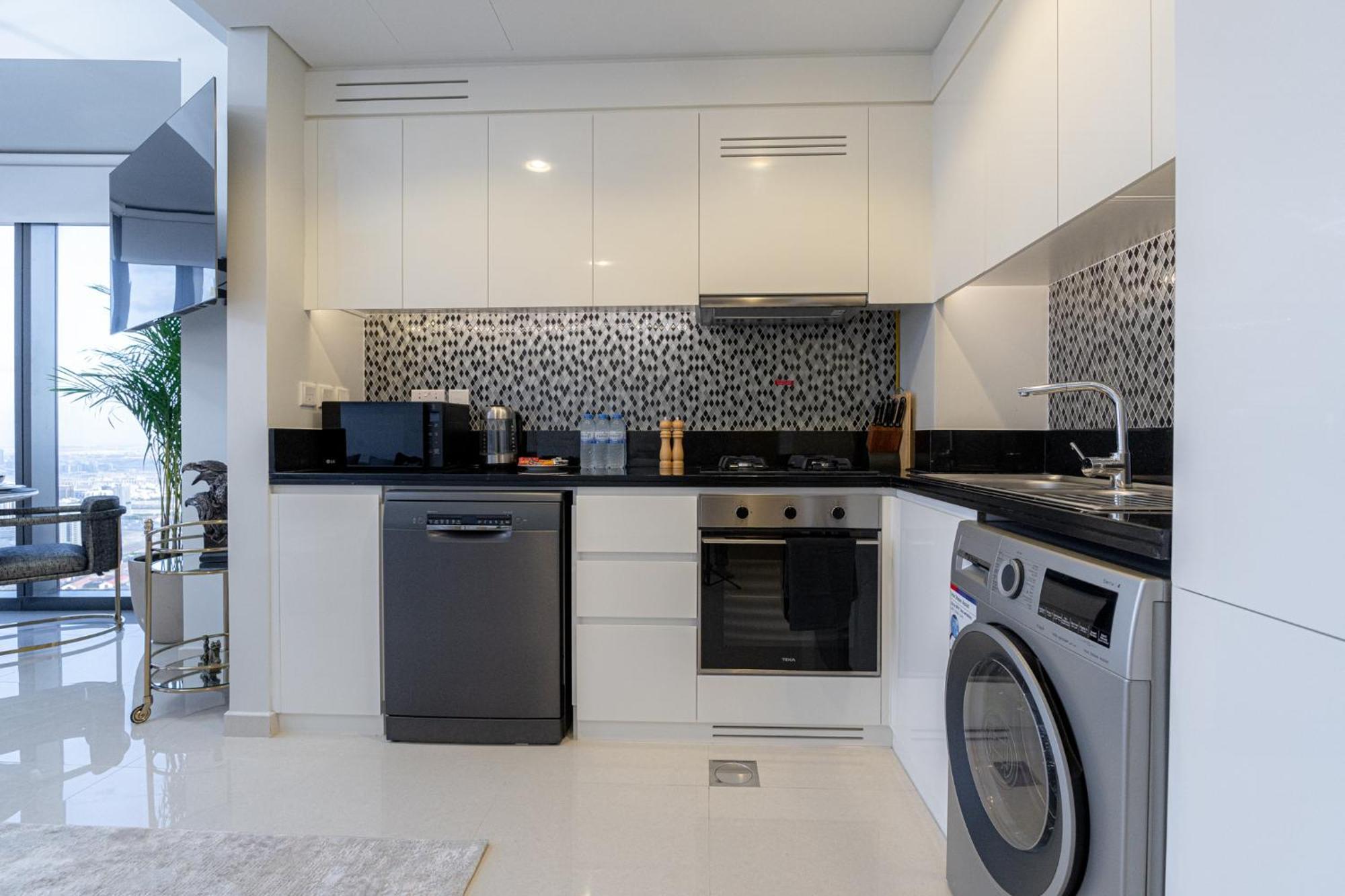Stunning 3br W Panoramic Views In Aykon * Dubai