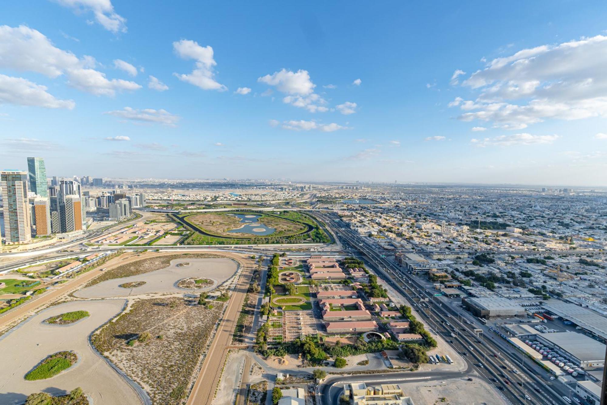 Stunning 3br W Panoramic Views In Aykon Dubai
