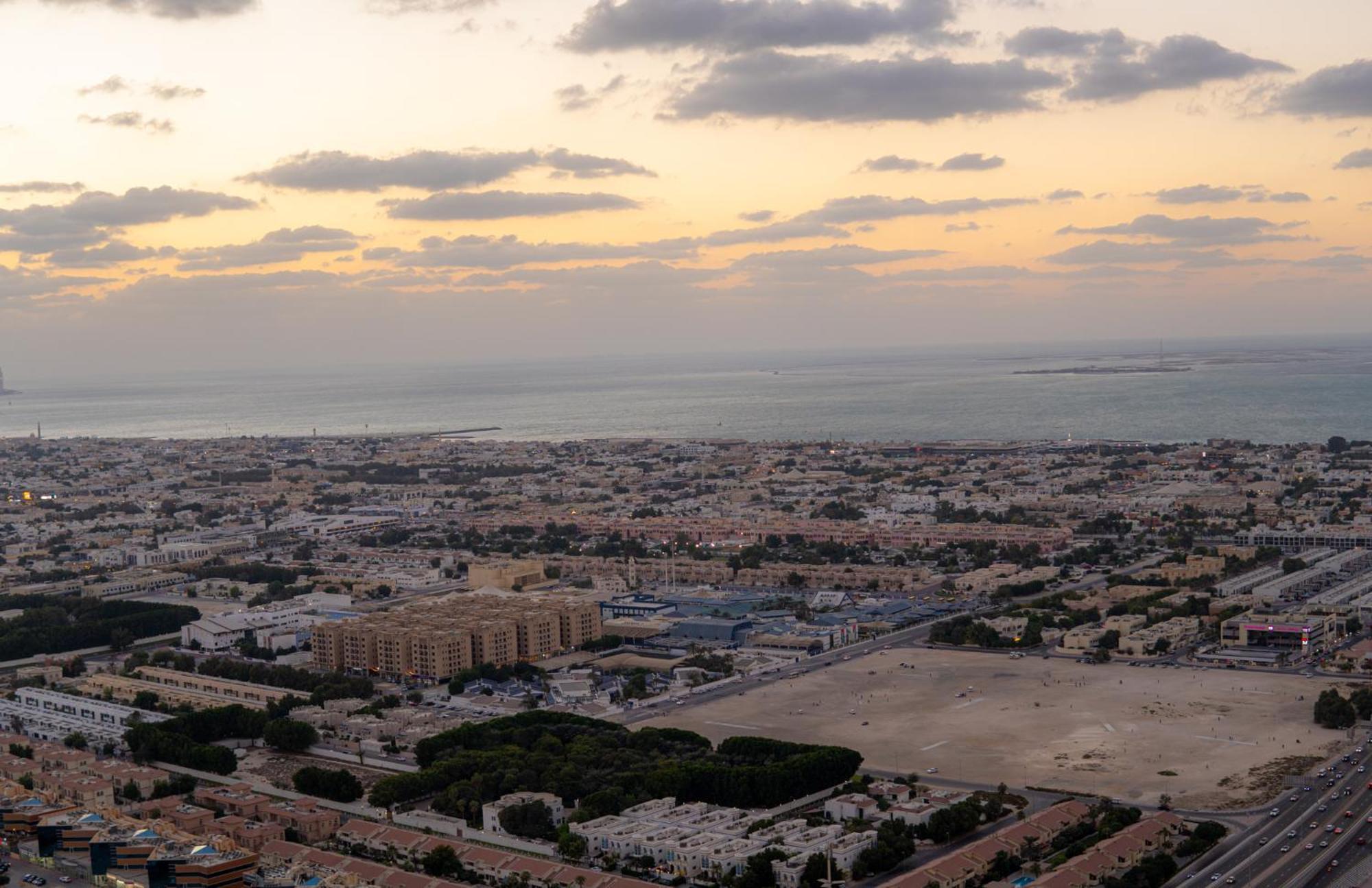 Stunning 3br W Panoramic Views In Aykon Apartment Dubai