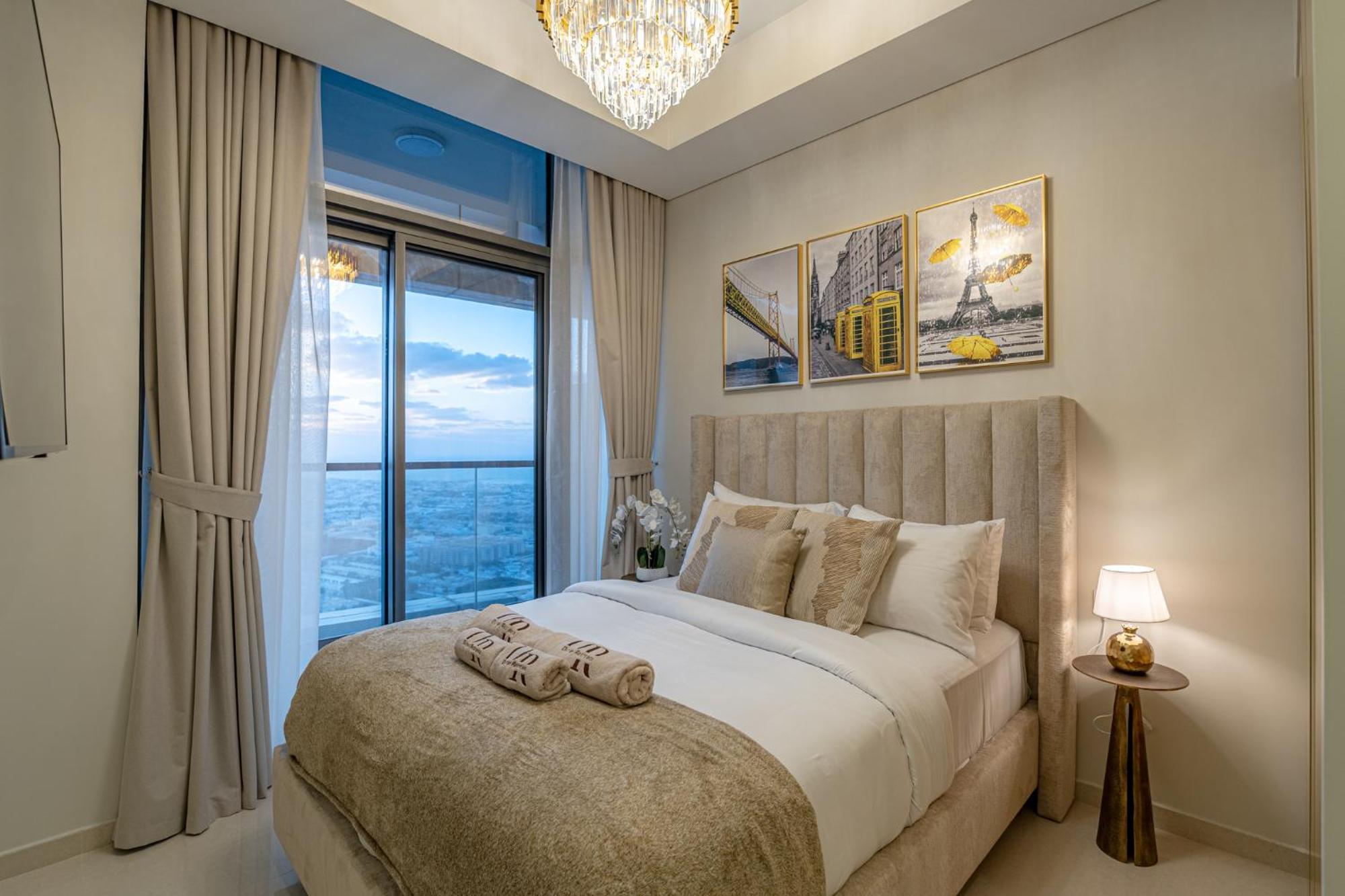 Stunning 3br W Panoramic Views In Aykon