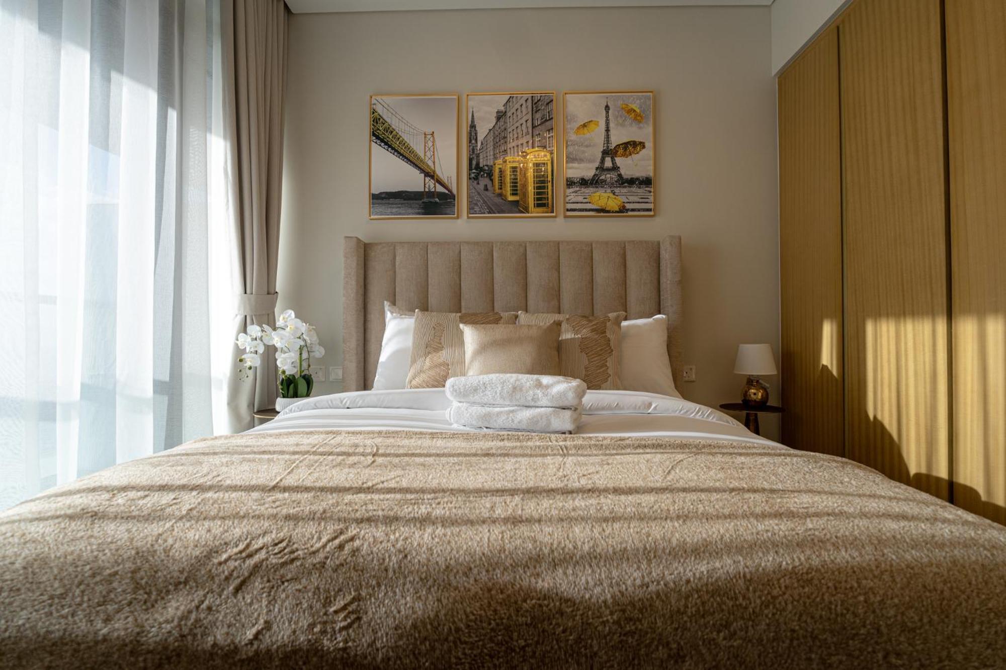 Stunning 3br W Panoramic Views In Aykon Apartment *